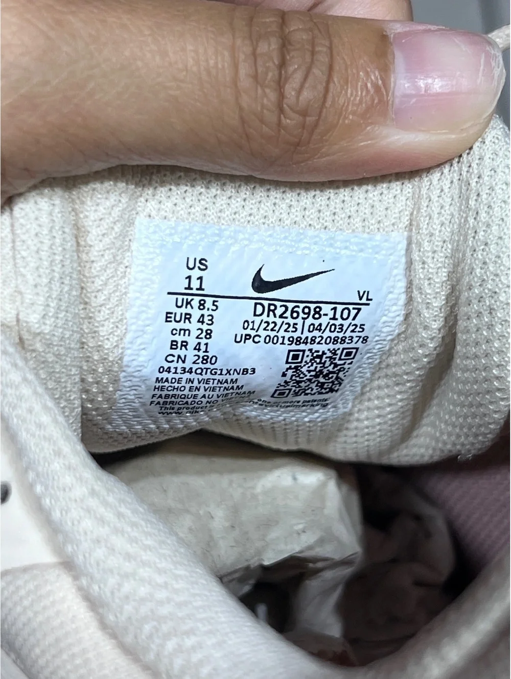 Nike WoMen's Running Shoes Size 11 Beige with White Swoosh